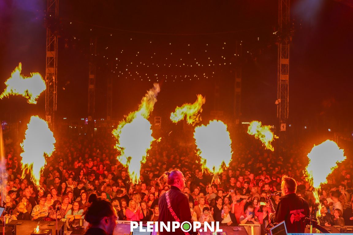 André Hazes jr    (24)